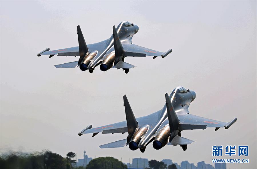（新華全媒頭條·圖文互動(dòng)）（5）戰(zhàn)鷹，為祖國(guó)奮飛——記空軍航空兵某旅旅長(zhǎng)、特級(jí)飛行員郝井文