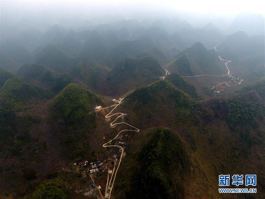 （壯麗70年·奮斗新時代——共和國發(fā)展成就巡禮）（10）人暢其行、貨暢其流——共和國交通運(yùn)輸業(yè)發(fā)展成就巡禮